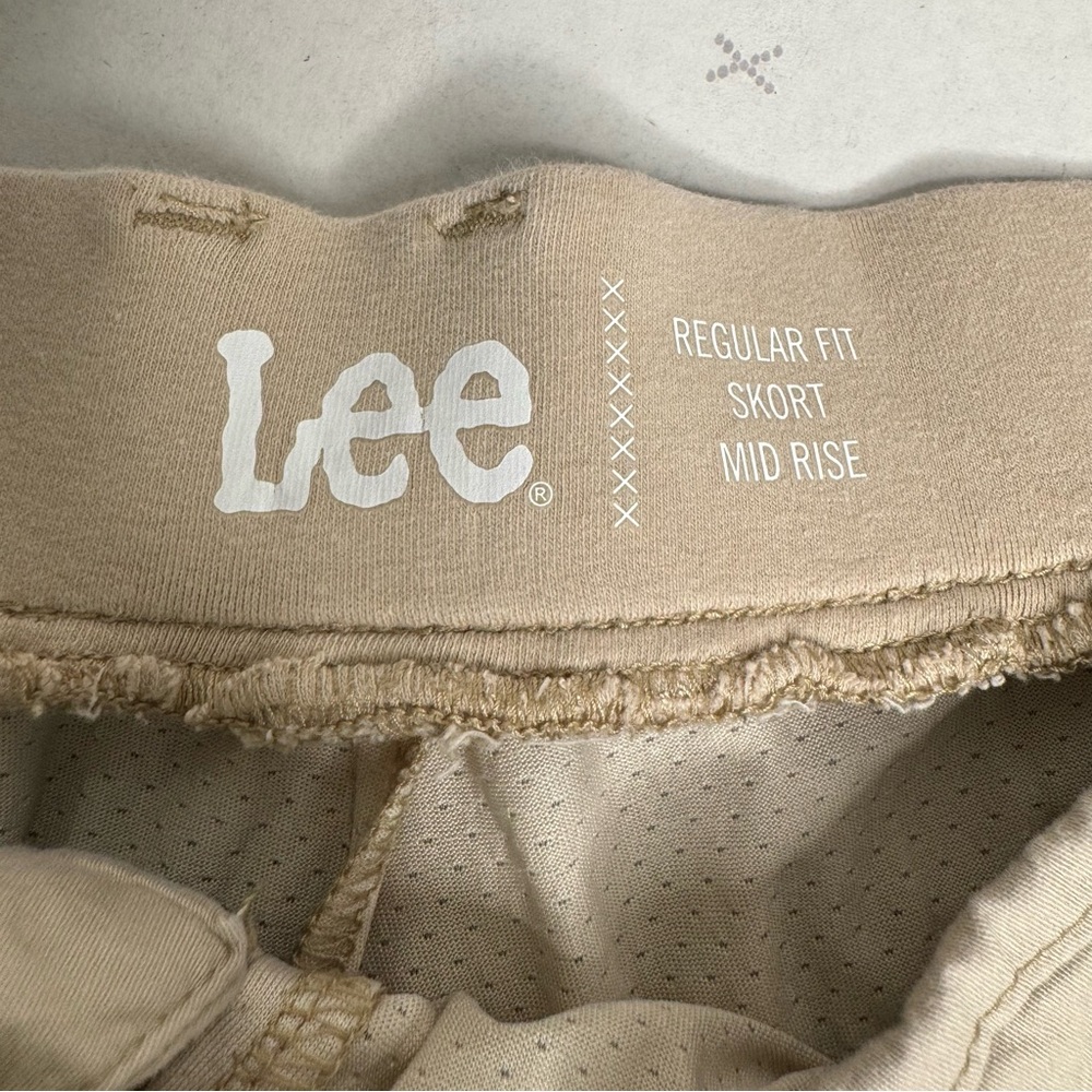 π©΅ Lee Skort π©΅ - Picture 5 of 8